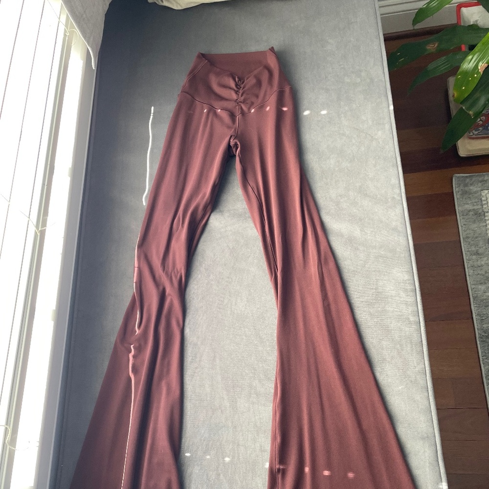 Aerie Offline Real Me Ruched Flare Leggings size xs